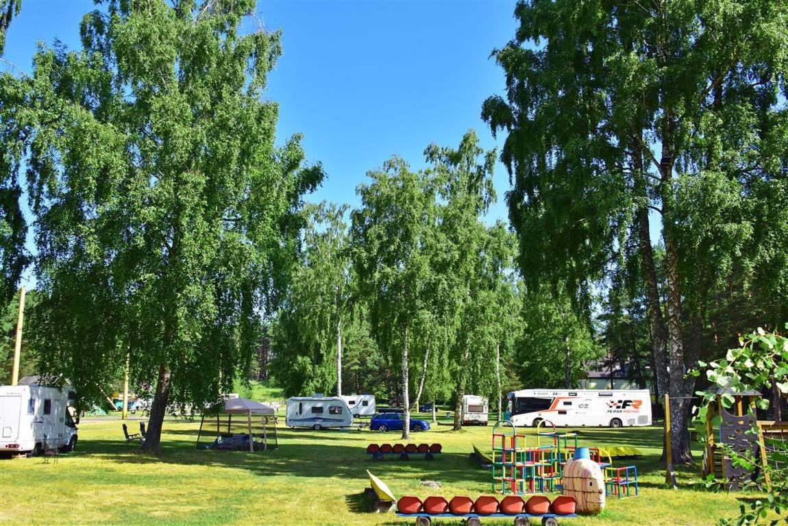 מלון Camping Vaivari Jūrkalne מראה חיצוני תמונה